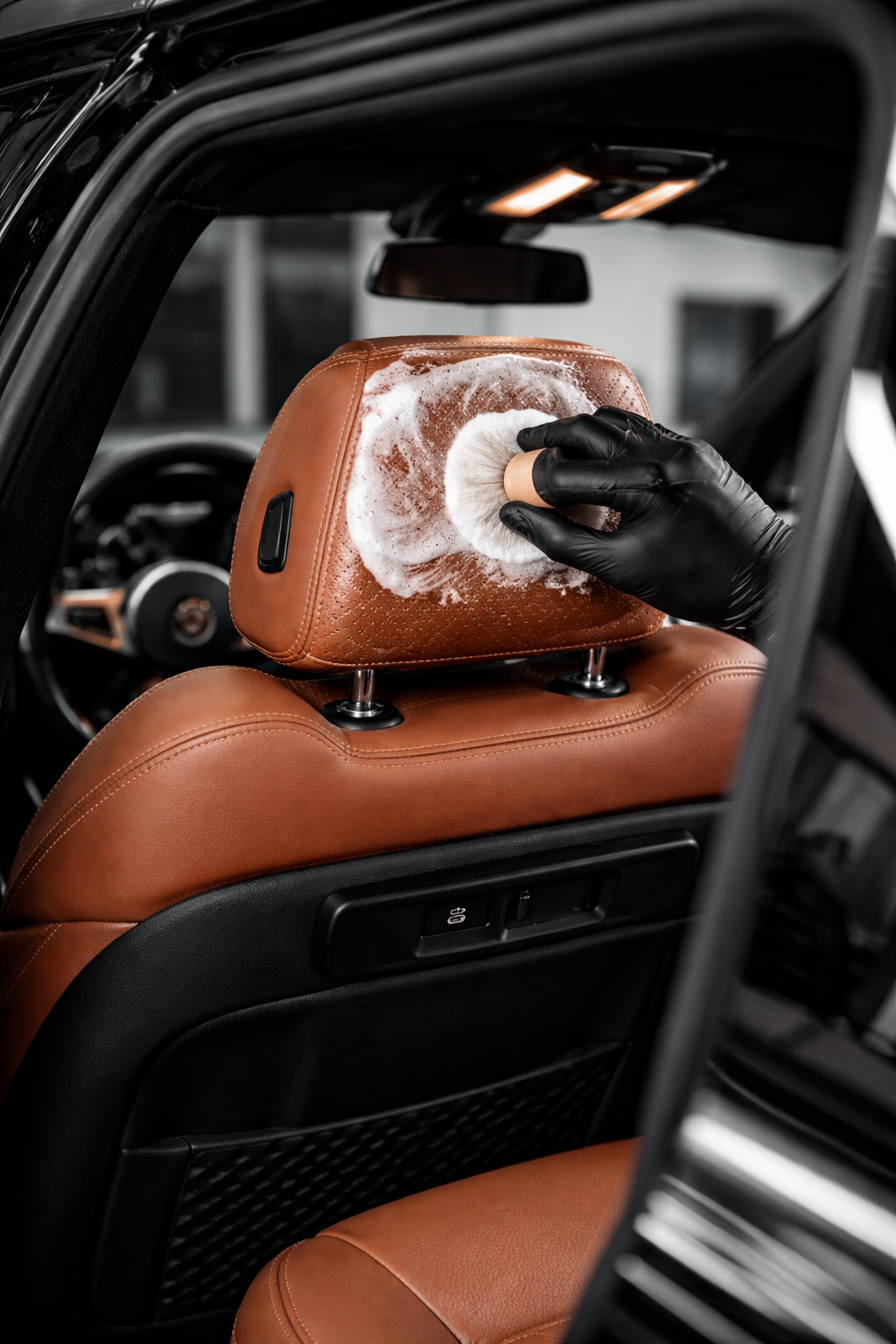 Pielęgnacja tapicerki skórzanej